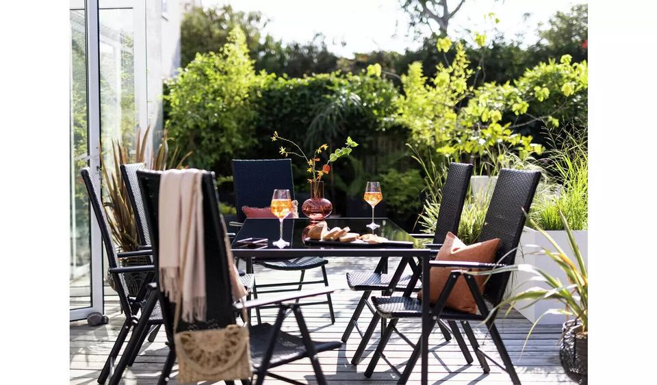 Hereford 6 Seater Metal Table - Black